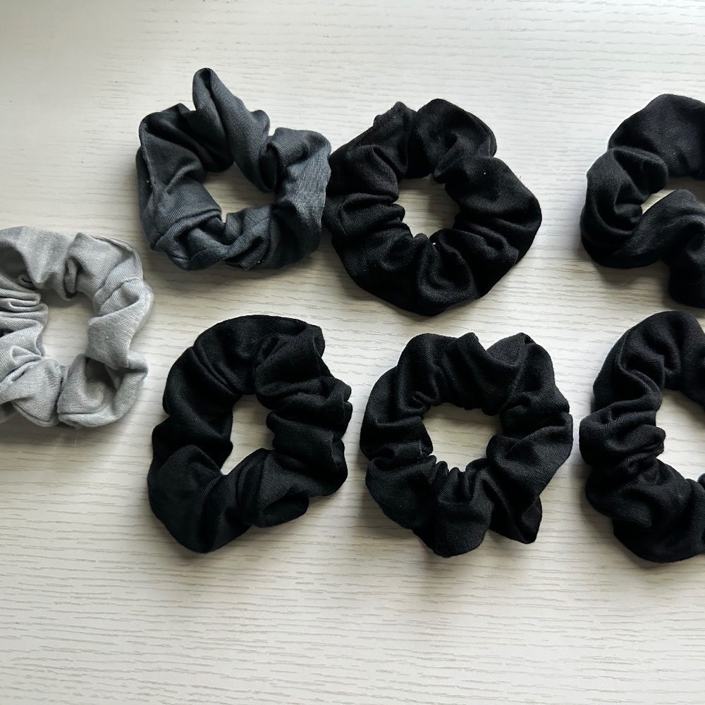 7 Pack of Scrunchies New